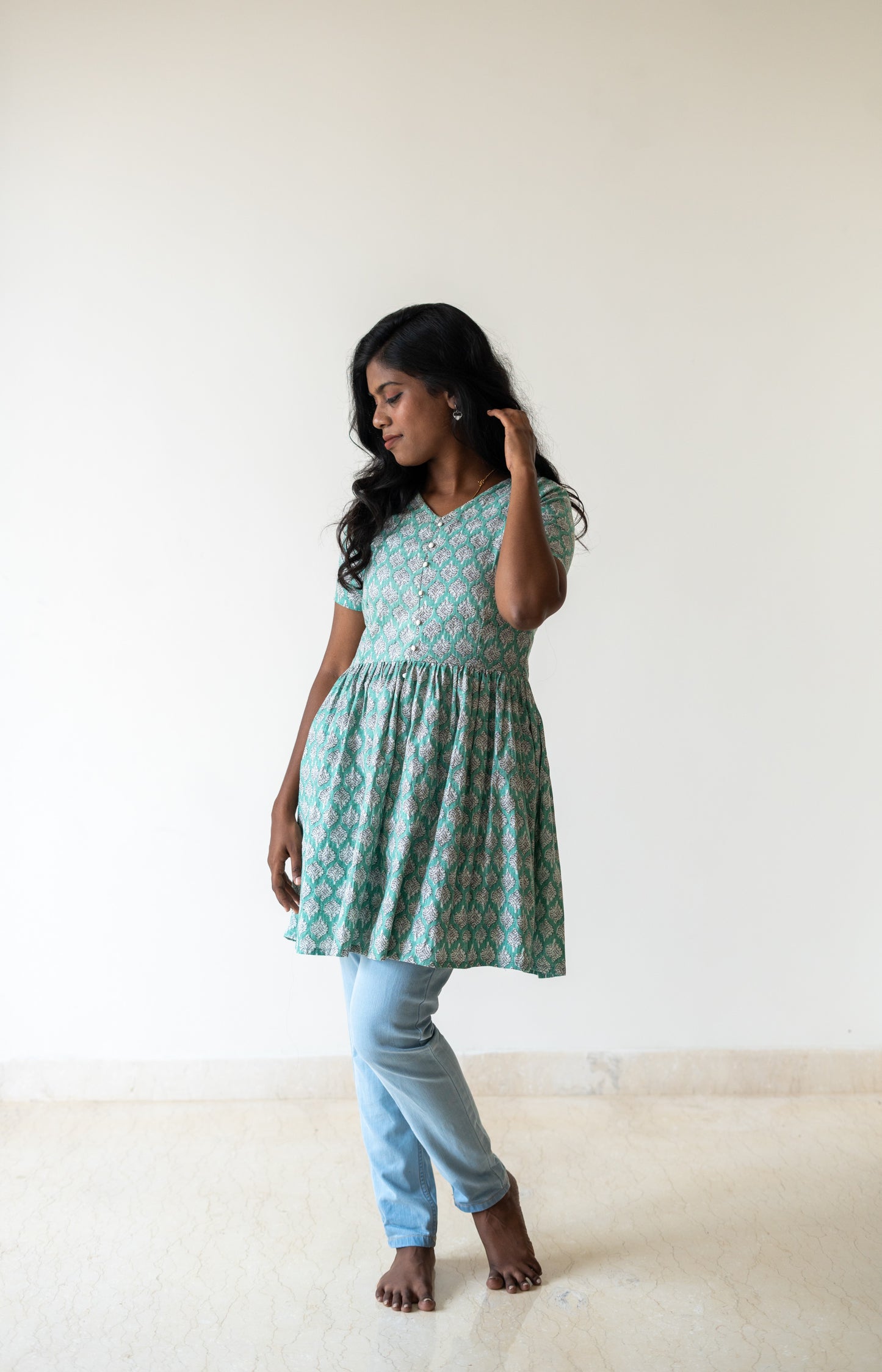 Cyan short top