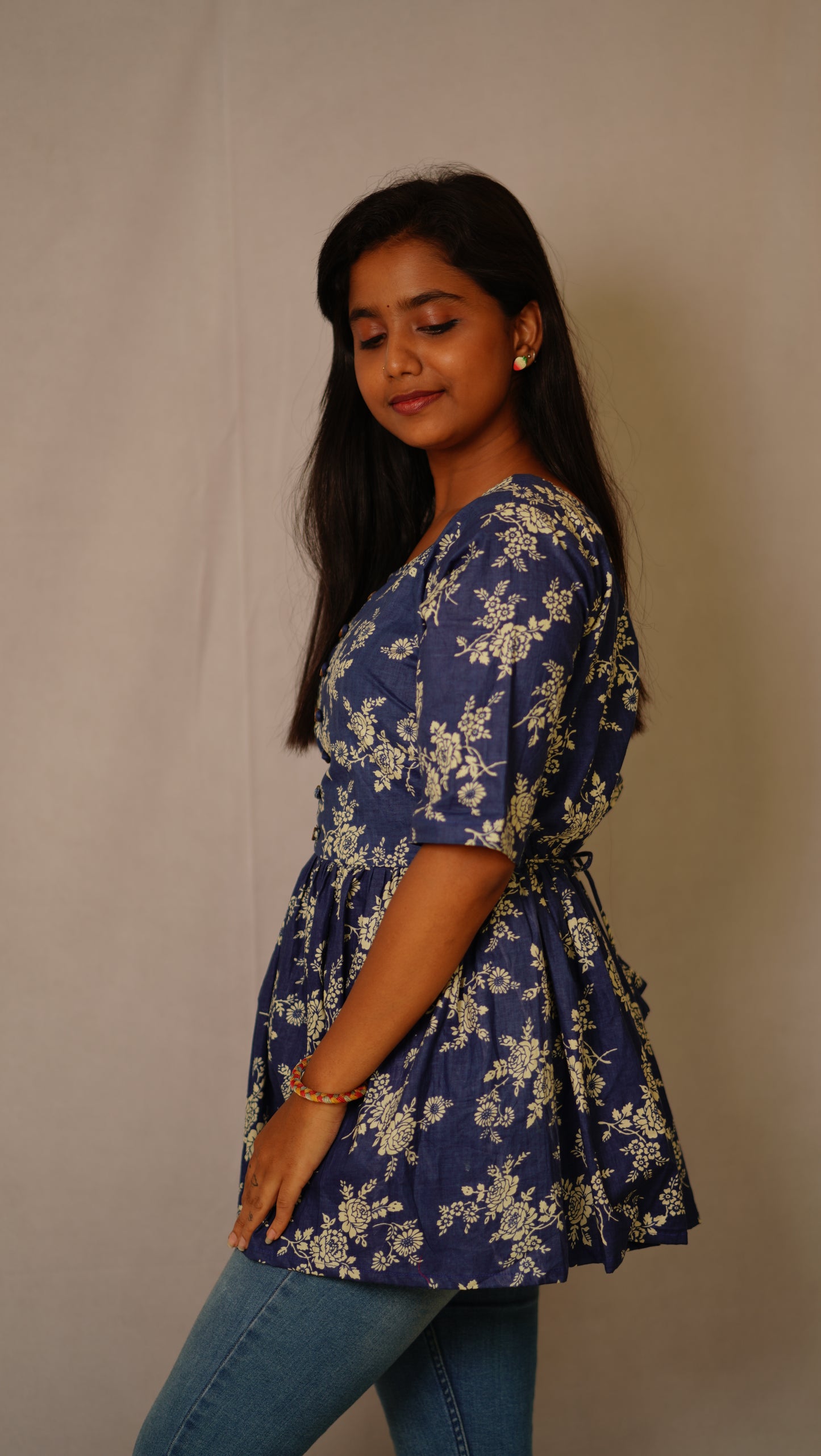 Blossom blue top
